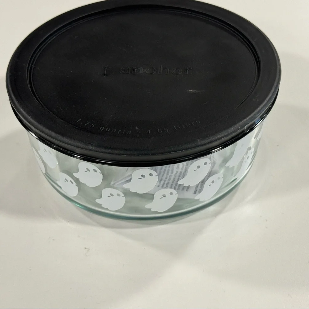 Anchor Hocking Halloween 7 Cup Bowl Black Lid Ghost Glass Storage Container USA